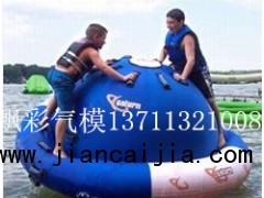 深圳充气水上闯关玩具充气冰山充气皮筏充气水上球大型玩具